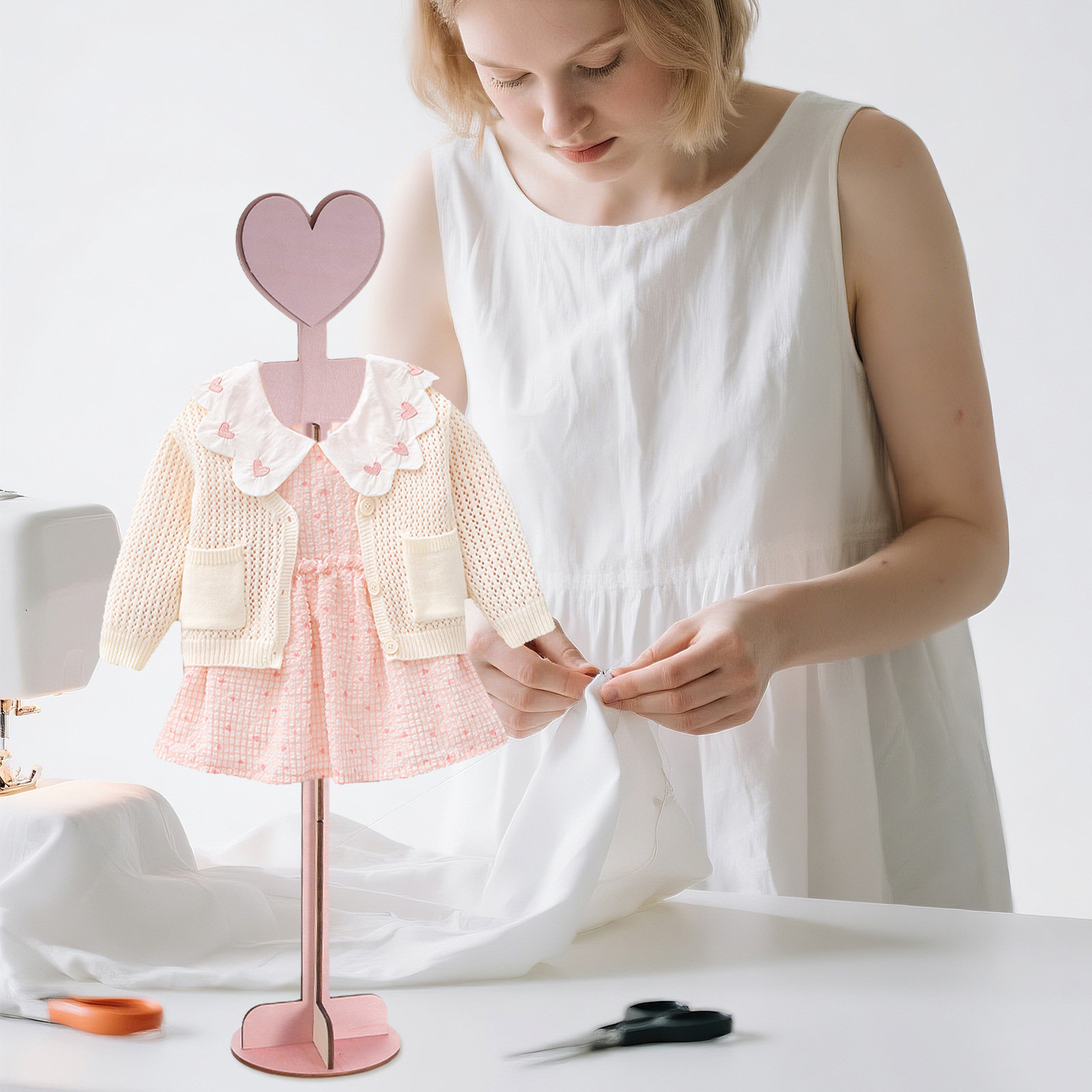 Présentoir à vêtements en bois - Baby Clothing Display Stand avis et prix