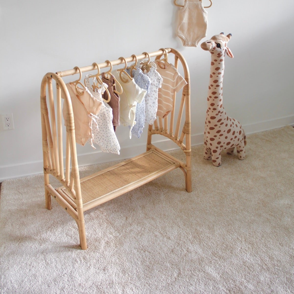 Petites cintres décoratifs, su - Baby Clothing Hanging Rack avis et prix