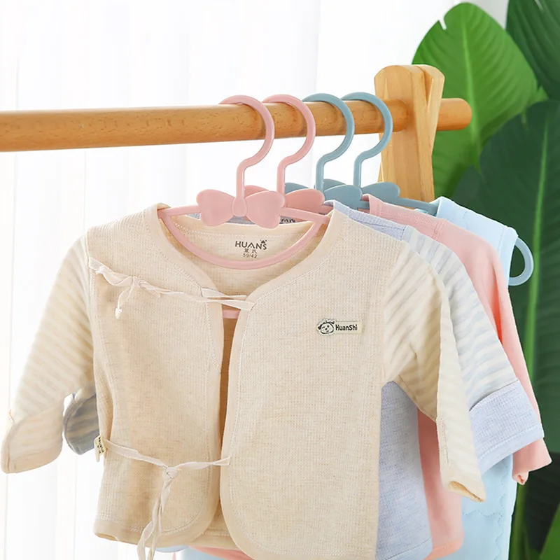 Cintres en plastique pour bébé - Baby Clothing Organizer avis et prix